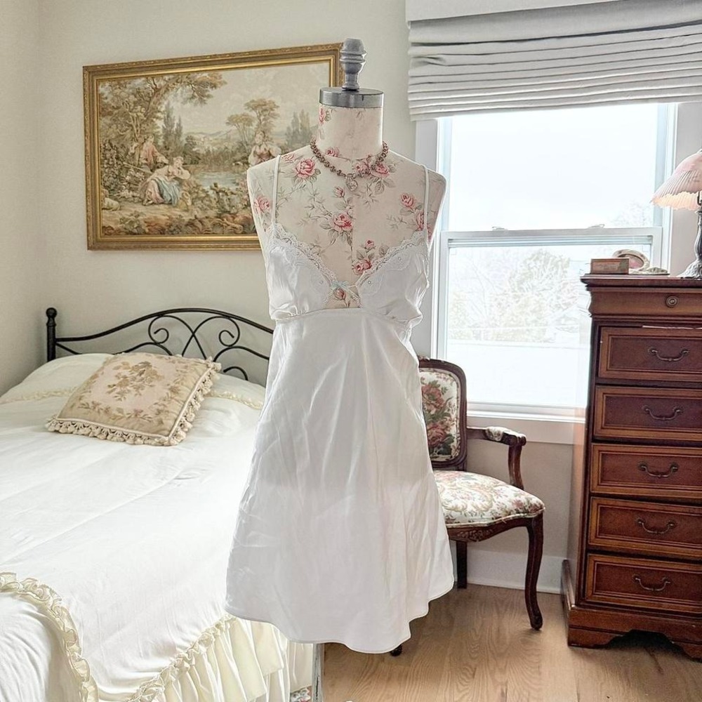 white satin slip‎ dress  y2k apt 9 white satin slip dress large - Picture 2 of 7